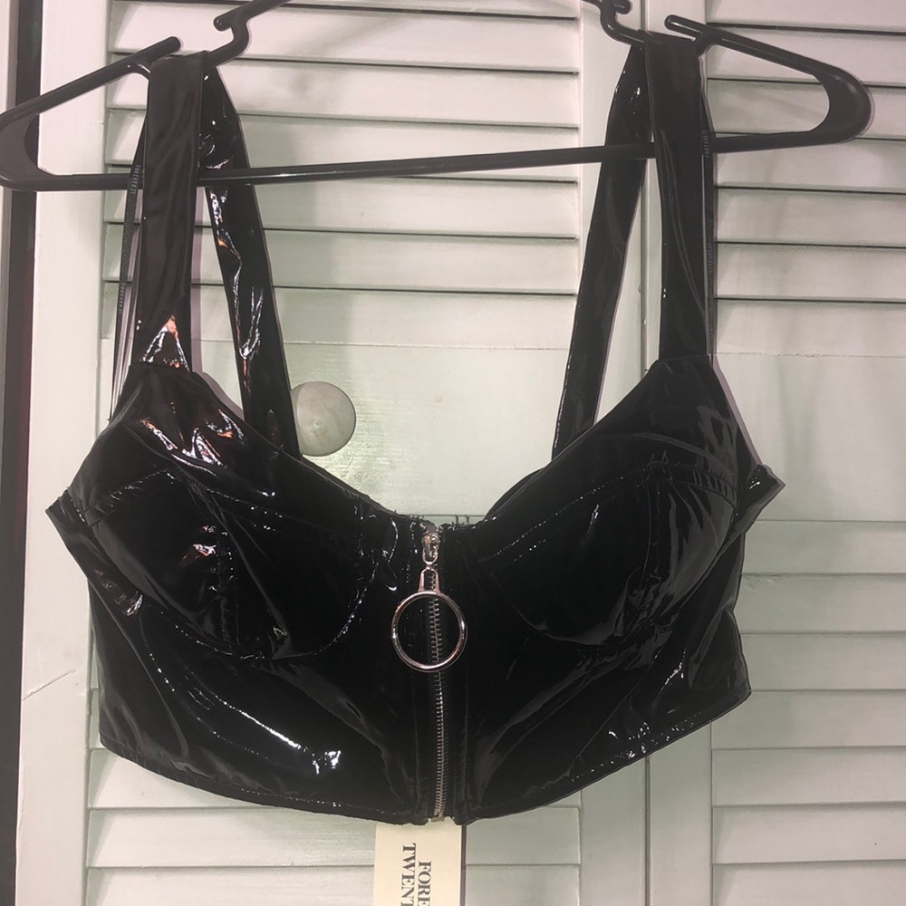 Black Patent knit crop top ! M